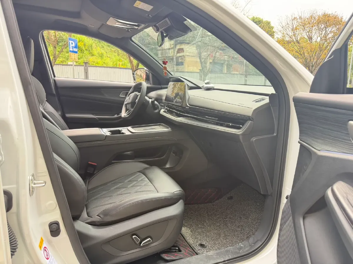 2025 ChangAn CS55PLUS PHEV 1.5L 98HP L4 E-CVT PHEV,autocango,china used car exporter,china ev exporter,chinese used car exporter,chinese used ev exporter