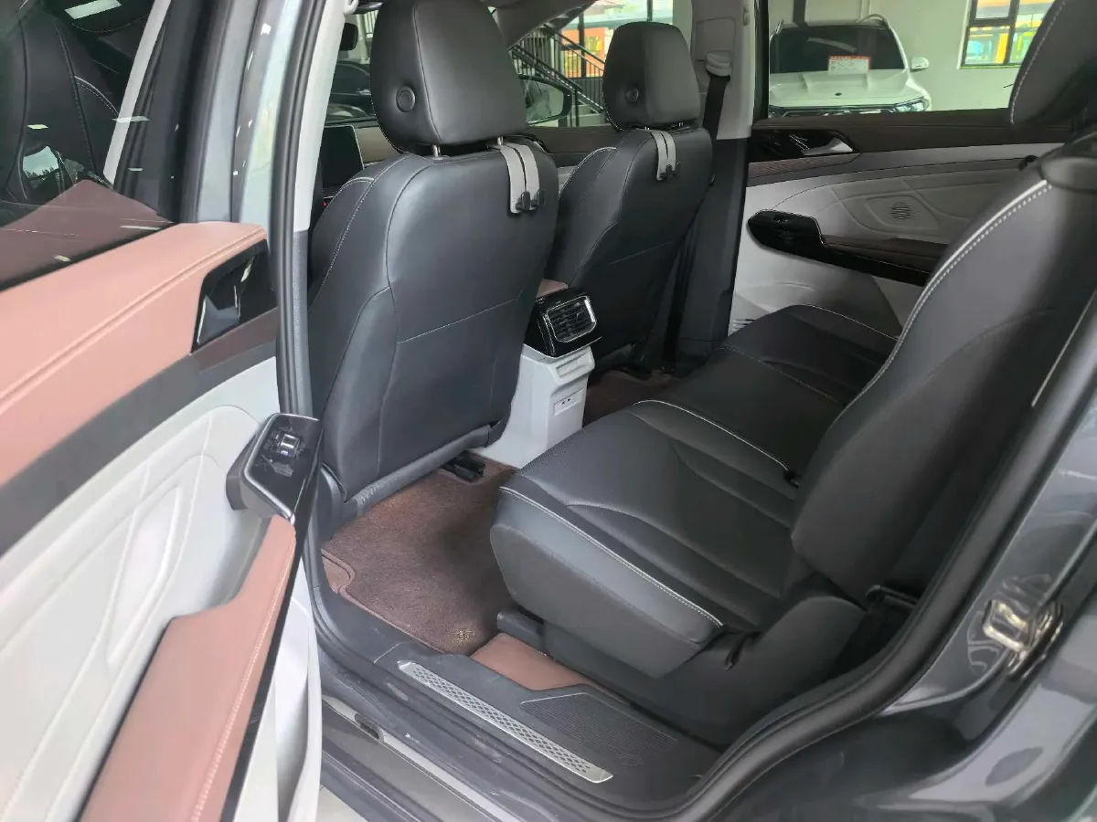 2022 Volkswagen ID.6 X BEV 83.4KWH,autocango,china used car exporter,china ev exporter,chinese used car exporter,chinese used ev exporter