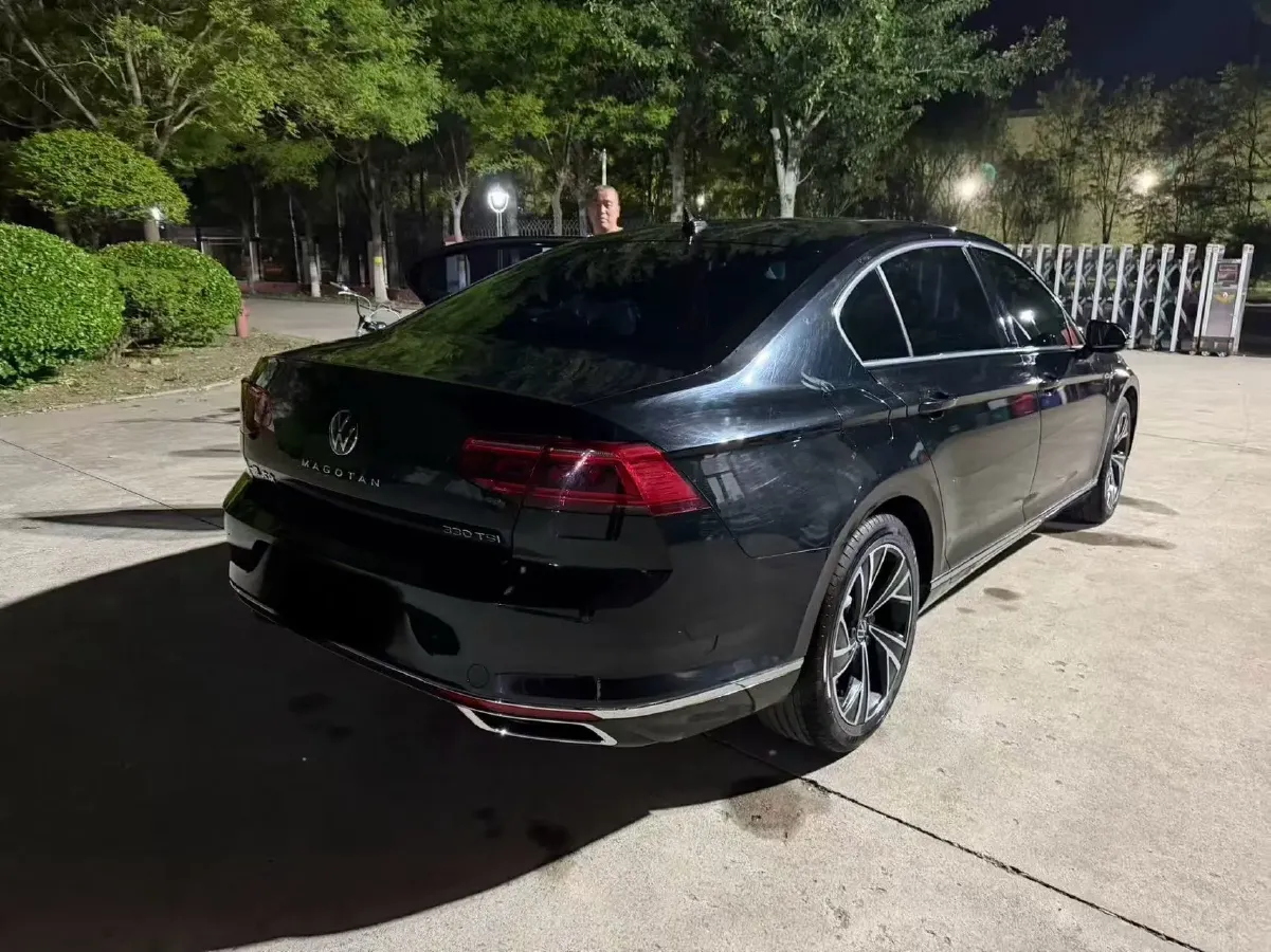 2020 Volkswagen Magotan 2.0T 186HP L4 7DCT,autocango,china used car exporter,china ev exporter,chinese used car exporter,chinese used ev exporter