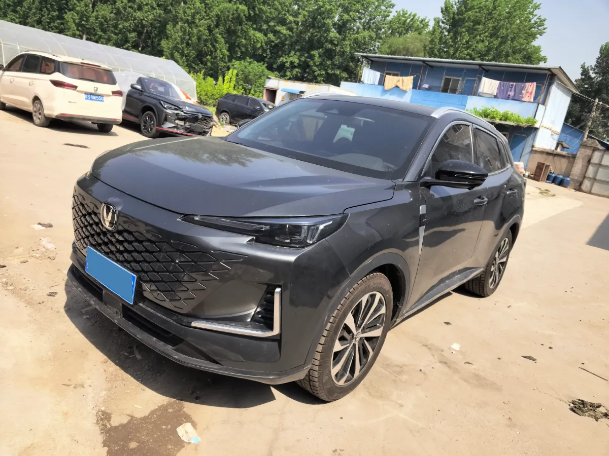 2024 ChangAn CS55 Plus 1.5T 188HP L4 7DCT,autocango,china used car exporter,china ev exporter,chinese used car exporter,chinese used ev exporter