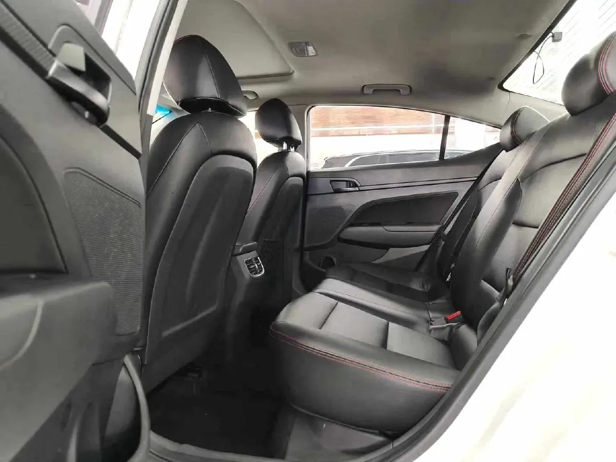 2016 Hyundai Elantra 1.6L 130HP L4 6AT,autocango,china used car exporter,china ev exporter,chinese used car exporter,chinese used ev exporter