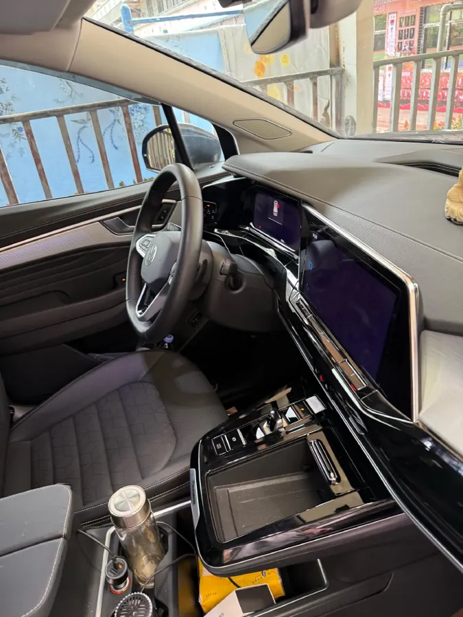 2023 Volkswagen Talagon 2.0T 220HP L4 7DCT,autocango,china used car exporter,china ev exporter,chinese used car exporter,chinese used ev exporter