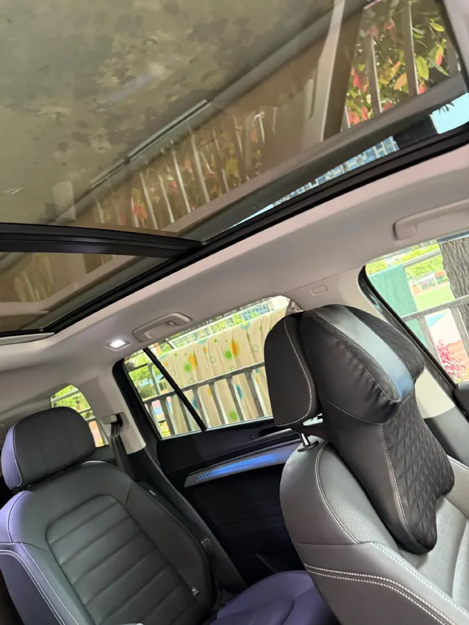 2023 Volkswagen Talagon 2.0T 220HP L4 7DCT,autocango,china used car exporter,china ev exporter,chinese used car exporter,chinese used ev exporter