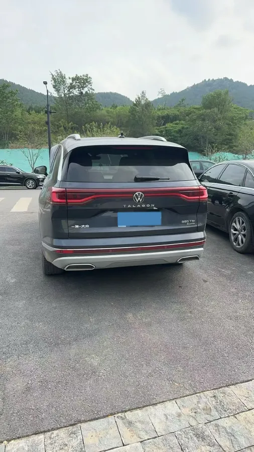 2022 Volkswagen Talagon 2.0T 220HP L4 7DCT,autocango,china used car exporter,china ev exporter,chinese used car exporter,chinese used ev exporter