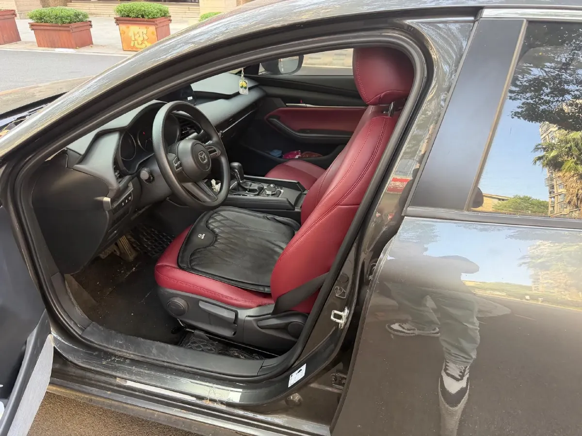 2023 Mazda 3 Axela 2.0L 158HP L4 6AT,autocango,china used car exporter,china ev exporter,chinese used car exporter,chinese used ev exporter