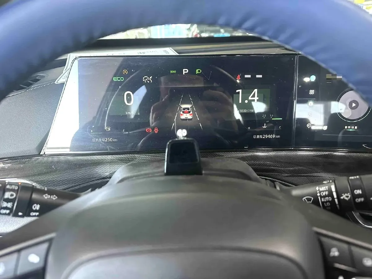 2022 ChangAn UNI-T 1.5T 188HP L4 7DCT,autocango,china used car exporter,china ev exporter,chinese used car exporter,chinese used ev exporter