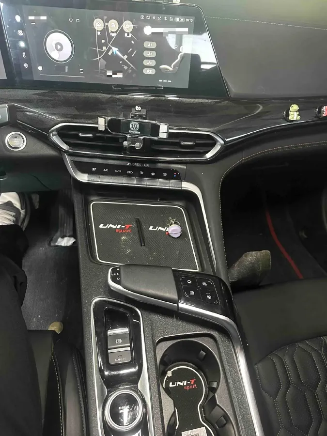 2022 ChangAn UNI-T 1.5T 188HP L4 7DCT,autocango,china used car exporter,china ev exporter,chinese used car exporter,chinese used ev exporter