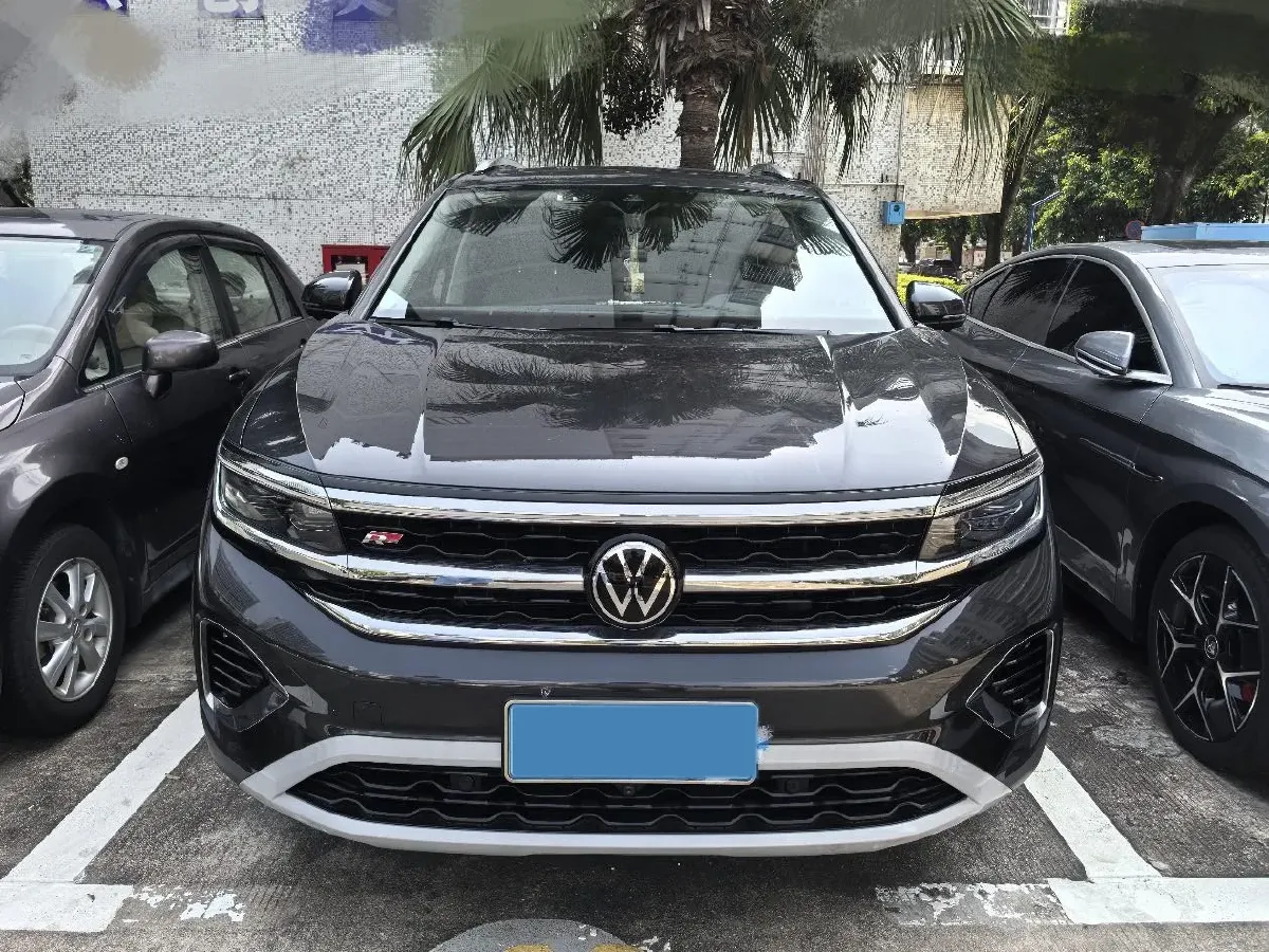 2022 Volkswagen Talagon 2.0T 220HP L4 7DCT,autocango,china used car exporter,china ev exporter,chinese used car exporter,chinese used ev exporter
