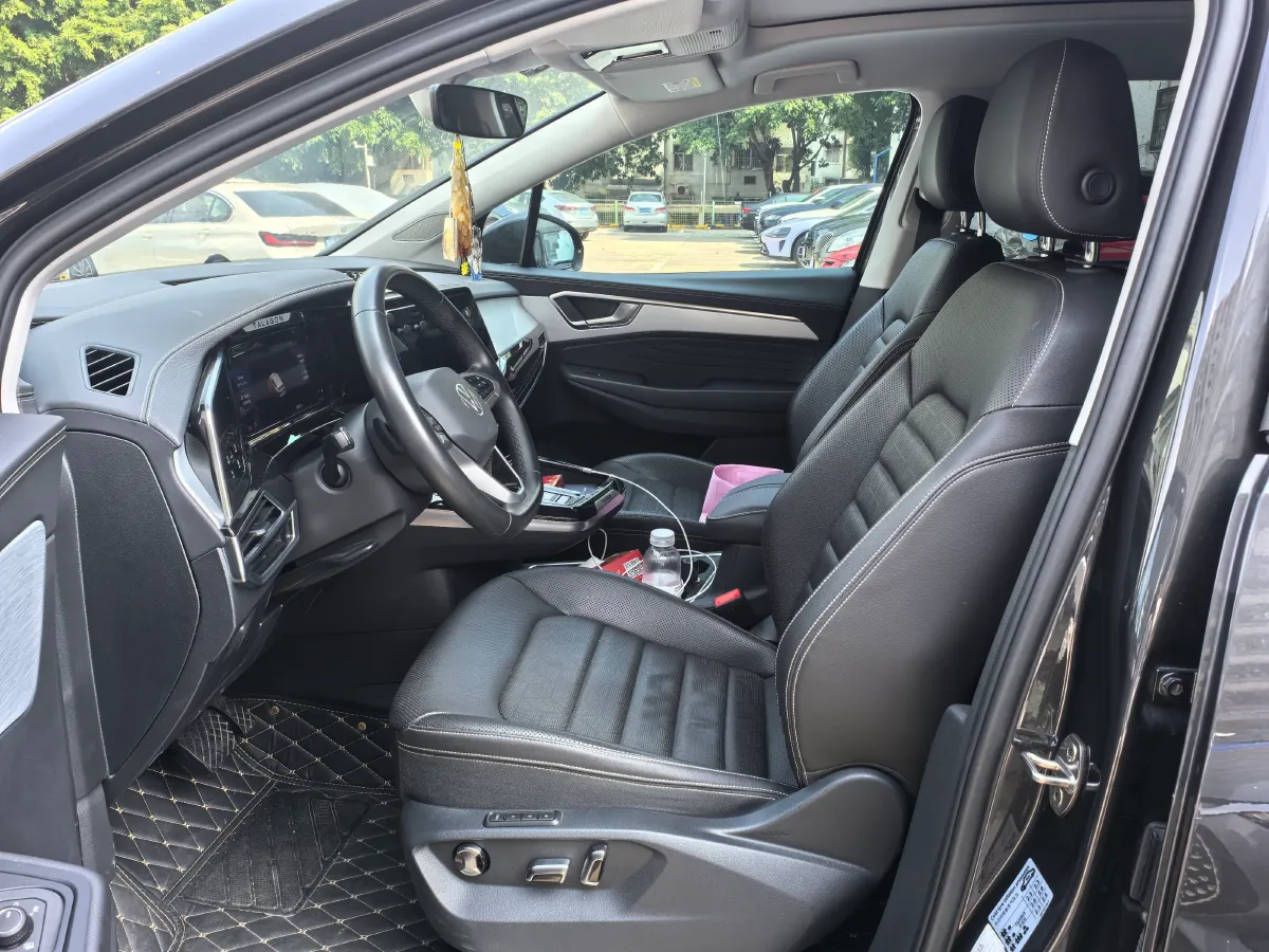 2022 Volkswagen Talagon 2.0T 220HP L4 7DCT,autocango,china used car exporter,china ev exporter,chinese used car exporter,chinese used ev exporter