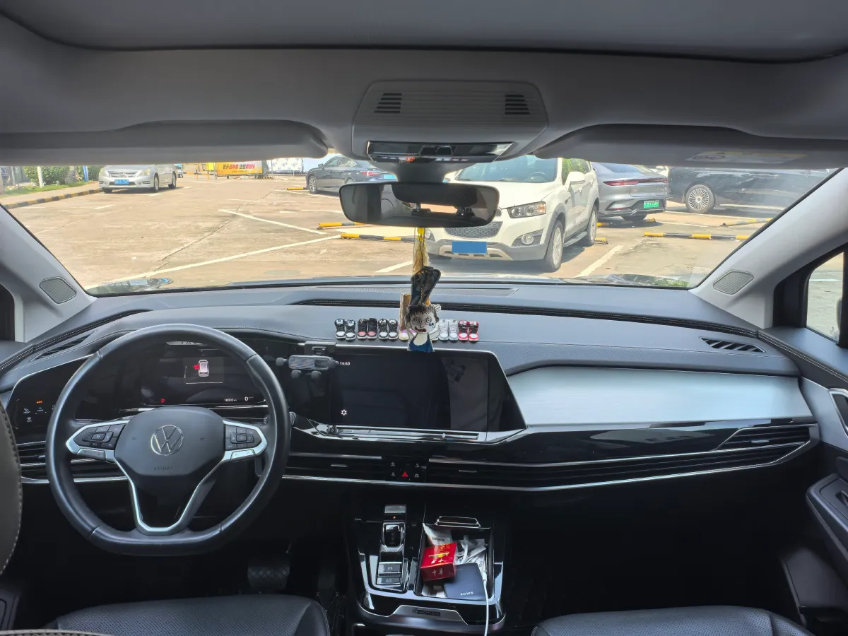 2022 Volkswagen Talagon 2.0T 220HP L4 7DCT,autocango,china used car exporter,china ev exporter,chinese used car exporter,chinese used ev exporter