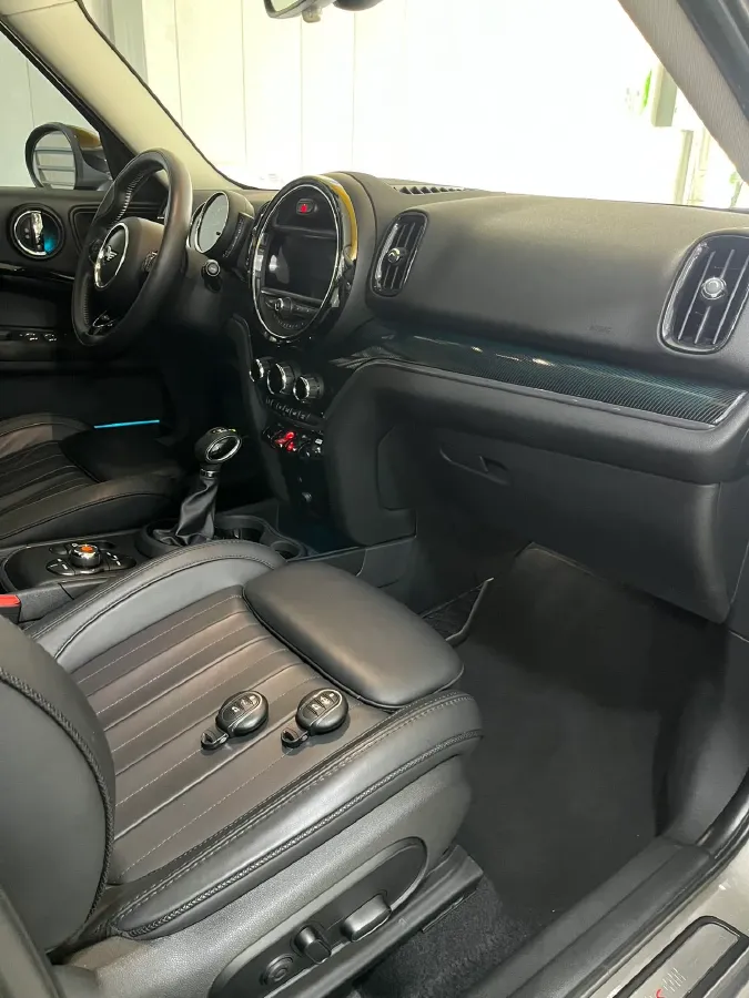 2018 Jaguar XEL 2.0T 200HP L4 8AT,autocango,china used car exporter,china ev exporter,chinese used car exporter,chinese used ev exporter