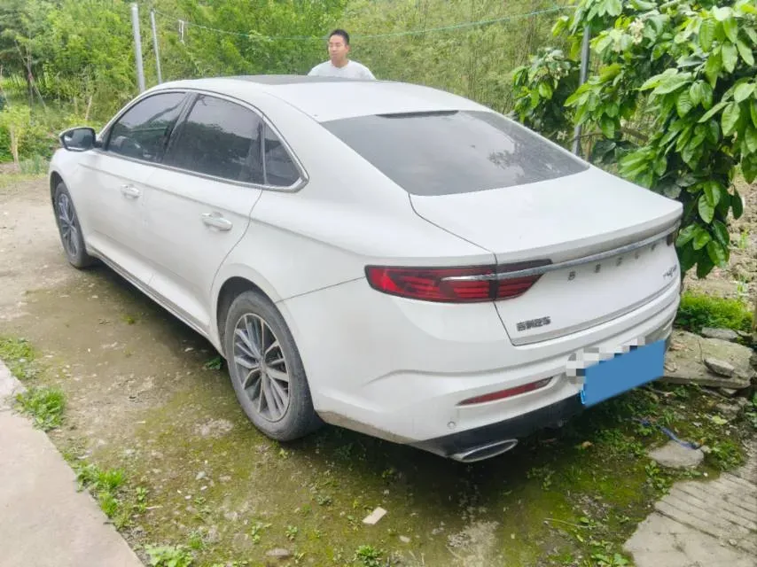 2021 Geely Preface 2.0T 190HP L4 7DCT,autocango,china used car exporter,china ev exporter,chinese used car exporter,chinese used ev exporter