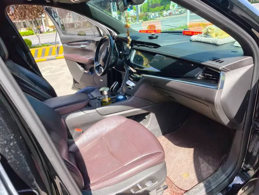 2021 Cadillac XT6 2.0T 237HP L4 9AT,autocango,china used car exporter,china ev exporter,chinese used car exporter,chinese used ev exporter