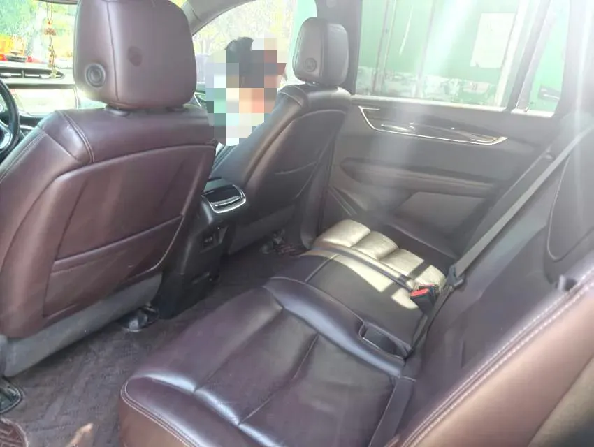 2021 Cadillac XT6 2.0T 237HP L4 9AT,autocango,china used car exporter,china ev exporter,chinese used car exporter,chinese used ev exporter