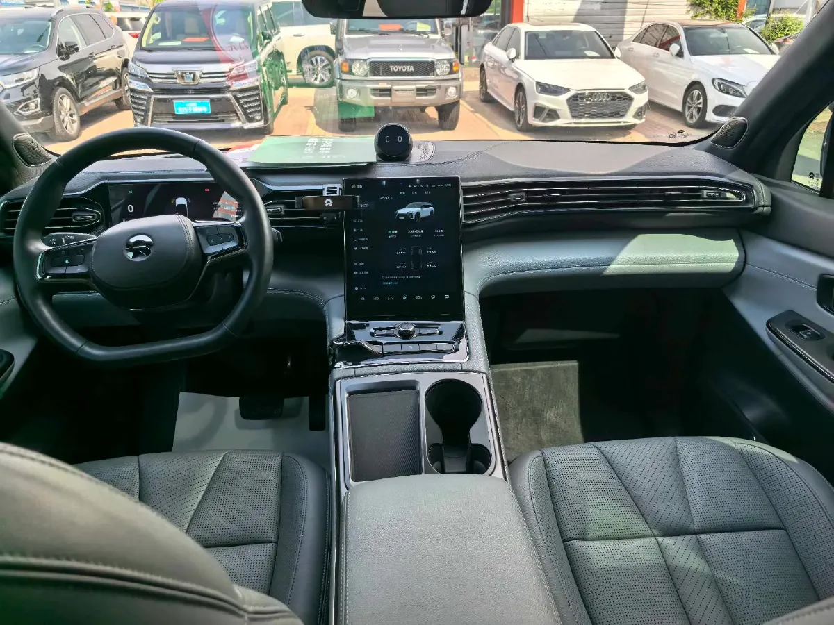 2020 NIO ES8 BEV 70KWH,autocango,china used car exporter,china ev exporter,chinese used car exporter,chinese used ev exporter