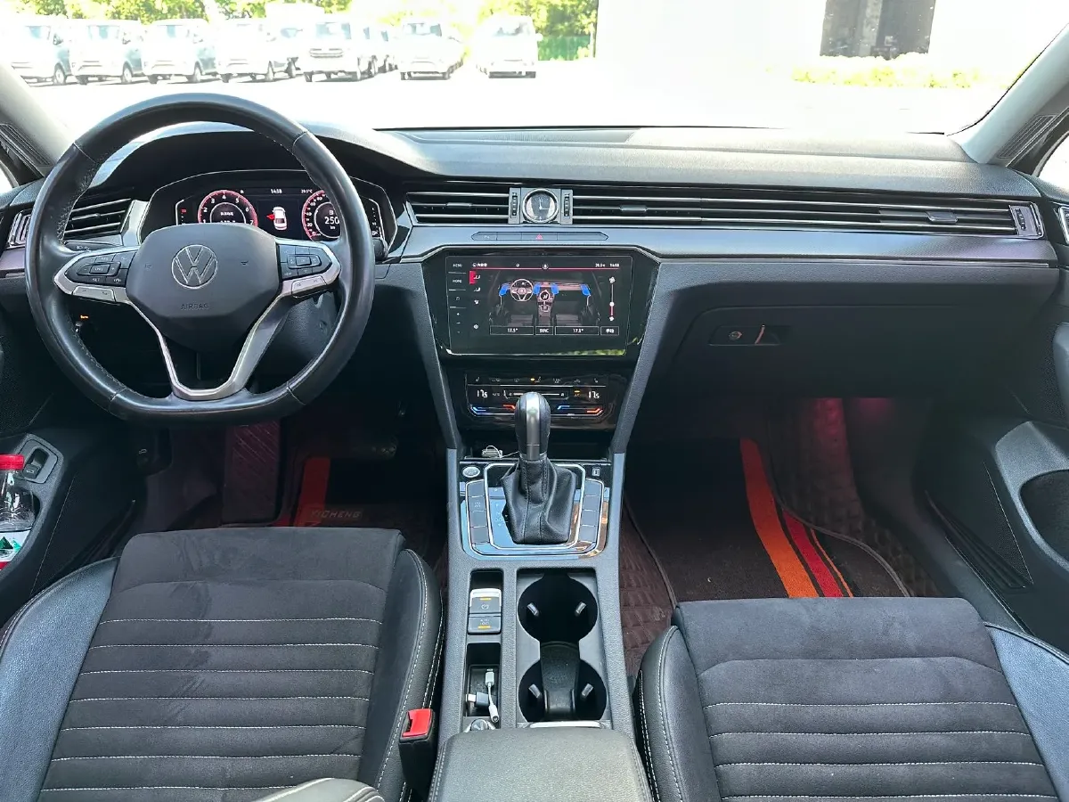 2020 Volkswagen Magotan 2.0T 186HP L4 7DCT,autocango,china used car exporter,china ev exporter,chinese used car exporter,chinese used ev exporter