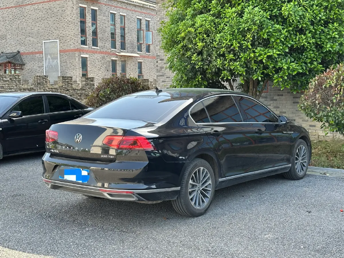 2020 Volkswagen Magotan 2.0T 186HP L4 7DCT,autocango,china used car exporter,china ev exporter,chinese used car exporter,chinese used ev exporter