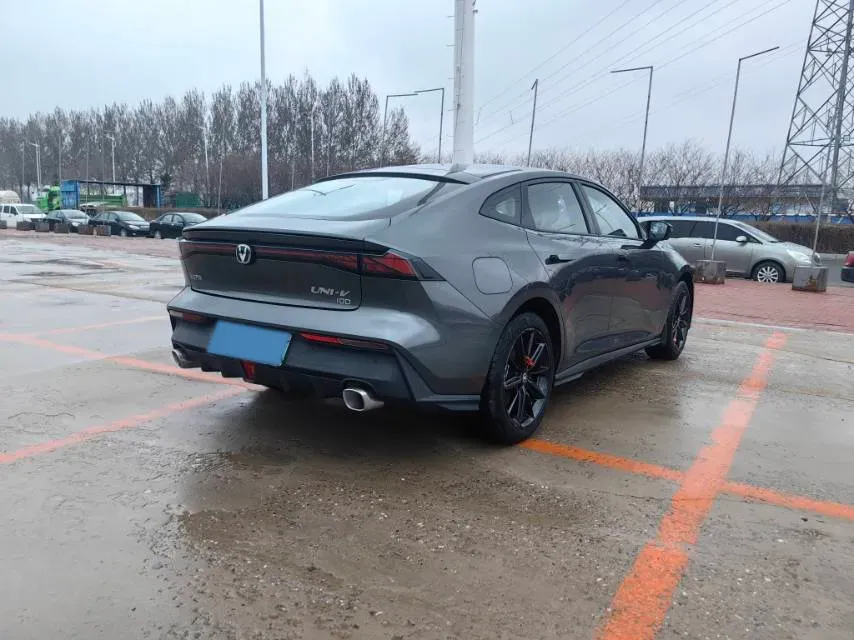 2023 ChangAn UNI-V iDD 1.5T 170HP L4 6TCT PHEV 18.4KWH,autocango,china used car exporter,china ev exporter,chinese used car exporter,chinese used ev exporter