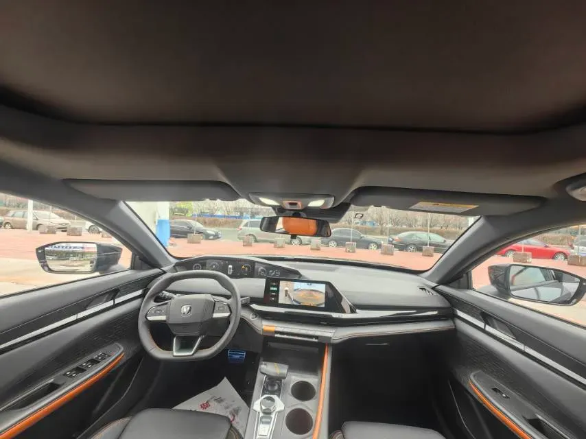 2023 ChangAn UNI-V iDD 1.5T 170HP L4 6TCT PHEV 18.4KWH,autocango,china used car exporter,china ev exporter,chinese used car exporter,chinese used ev exporter