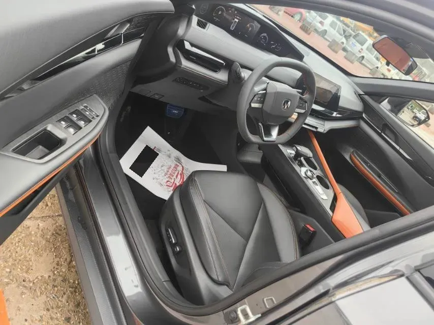 2023 ChangAn UNI-V iDD 1.5T 170HP L4 6TCT PHEV 18.4KWH,autocango,china used car exporter,china ev exporter,chinese used car exporter,chinese used ev exporter