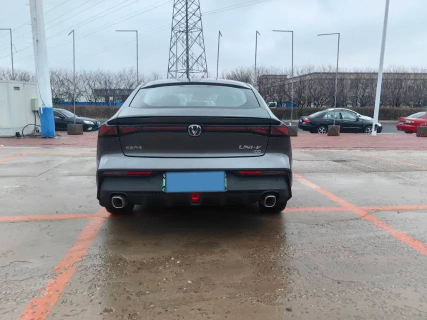 2023 ChangAn UNI-V iDD 1.5T 170HP L4 6TCT PHEV 18.4KWH,autocango,china used car exporter,china ev exporter,chinese used car exporter,chinese used ev exporter