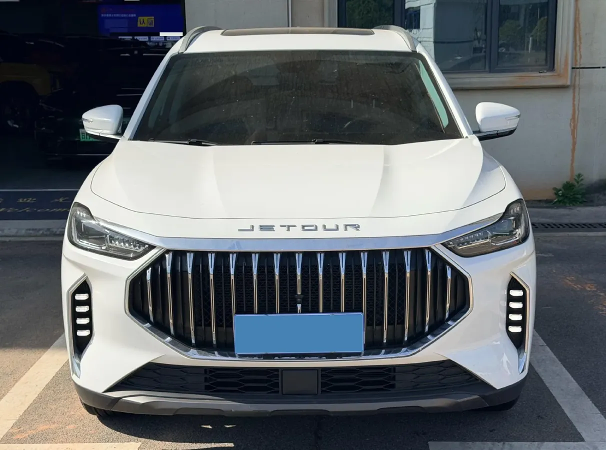 2023 ChangAn Oshan X7 Plus 1.5T 188HP L4 7DCT,autocango,china used car exporter,china ev exporter,chinese used car exporter,chinese used ev exporter