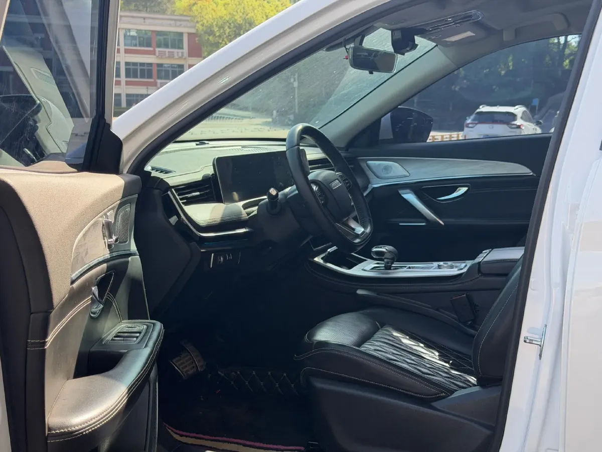 2023 ChangAn Oshan X7 Plus 1.5T 188HP L4 7DCT,autocango,china used car exporter,china ev exporter,chinese used car exporter,chinese used ev exporter