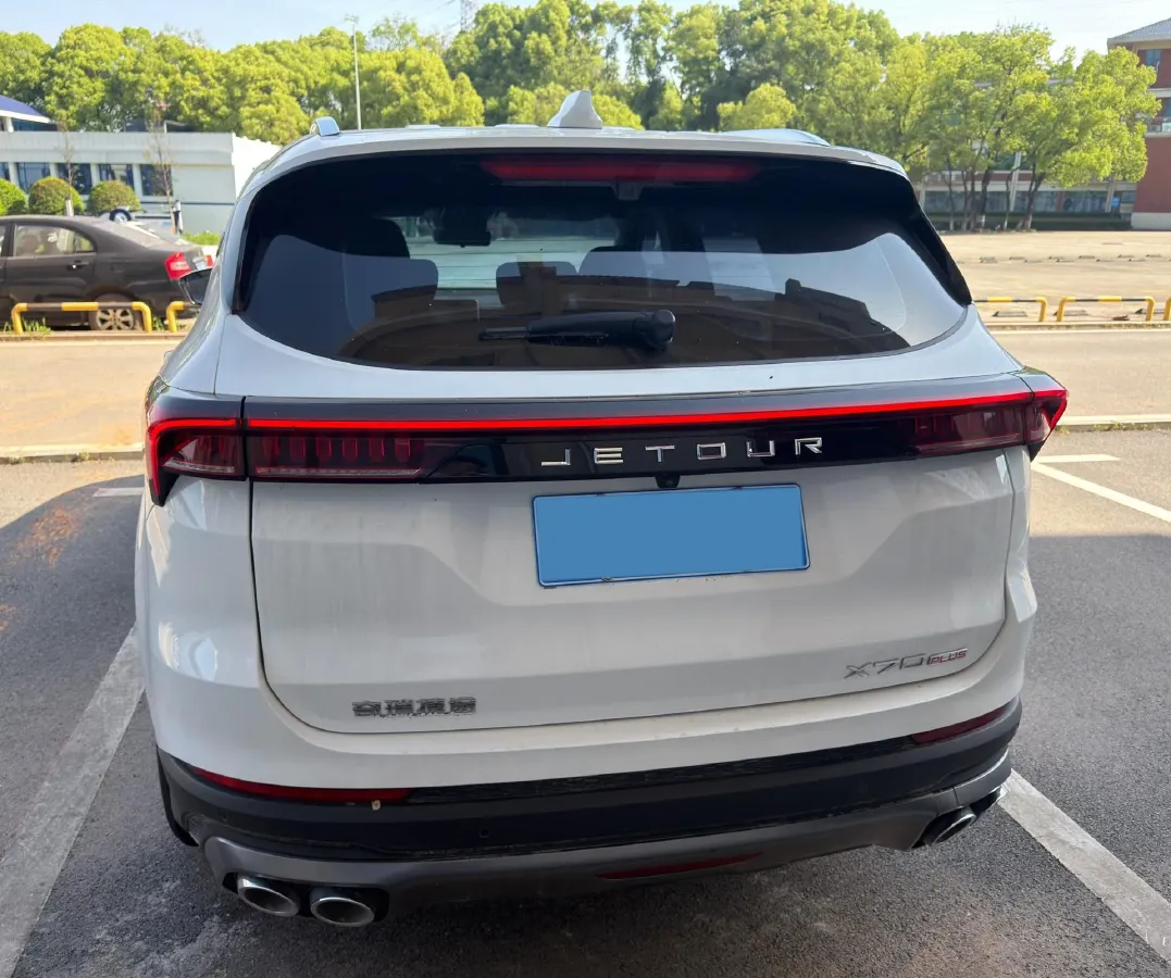 2023 ChangAn Oshan X7 Plus 1.5T 188HP L4 7DCT,autocango,china used car exporter,china ev exporter,chinese used car exporter,chinese used ev exporter