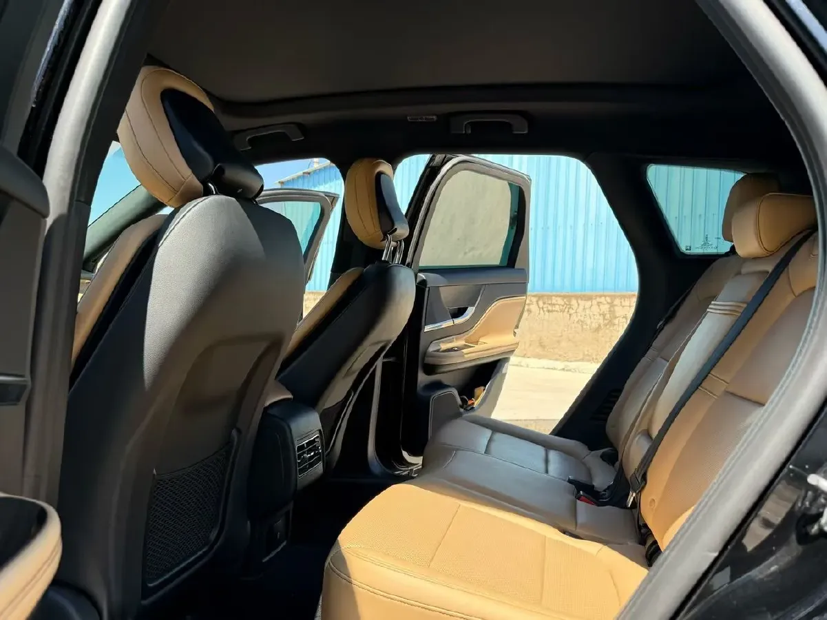 2021 Lincoln Corsair 2.0T 245HP L4 8AT,autocango,china used car exporter,china ev exporter,chinese used car exporter,chinese used ev exporter