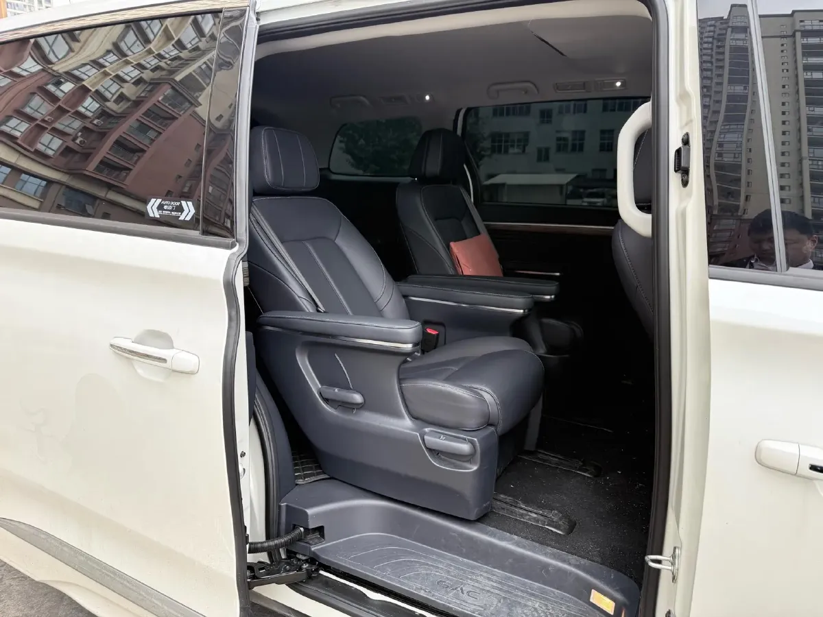 2021 GAC Trumpchi M8 2.0T 252HP L4 8AT,autocango,china used car exporter,china ev exporter,chinese used car exporter,chinese used ev exporter