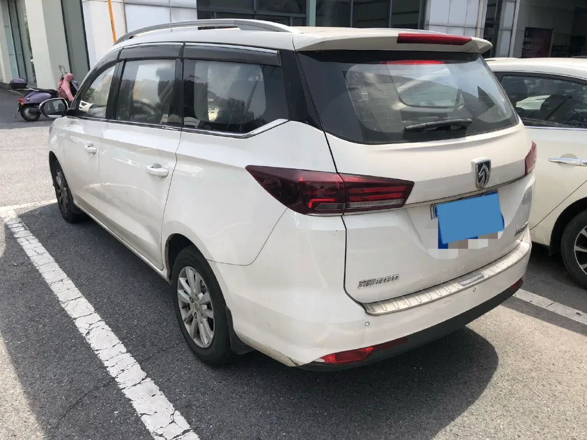 2019 BaoJun 360 1.5L 105HP L4 6MT,autocango,china used car exporter,china ev exporter,chinese used car exporter,chinese used ev exporter