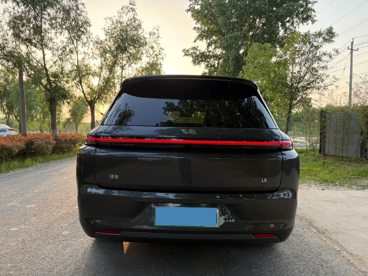 2023 Li L8 Range Extended 154HP REEV 40.9KWH,autocango,china used car exporter,china ev exporter,chinese used car exporter,chinese used ev exporter
