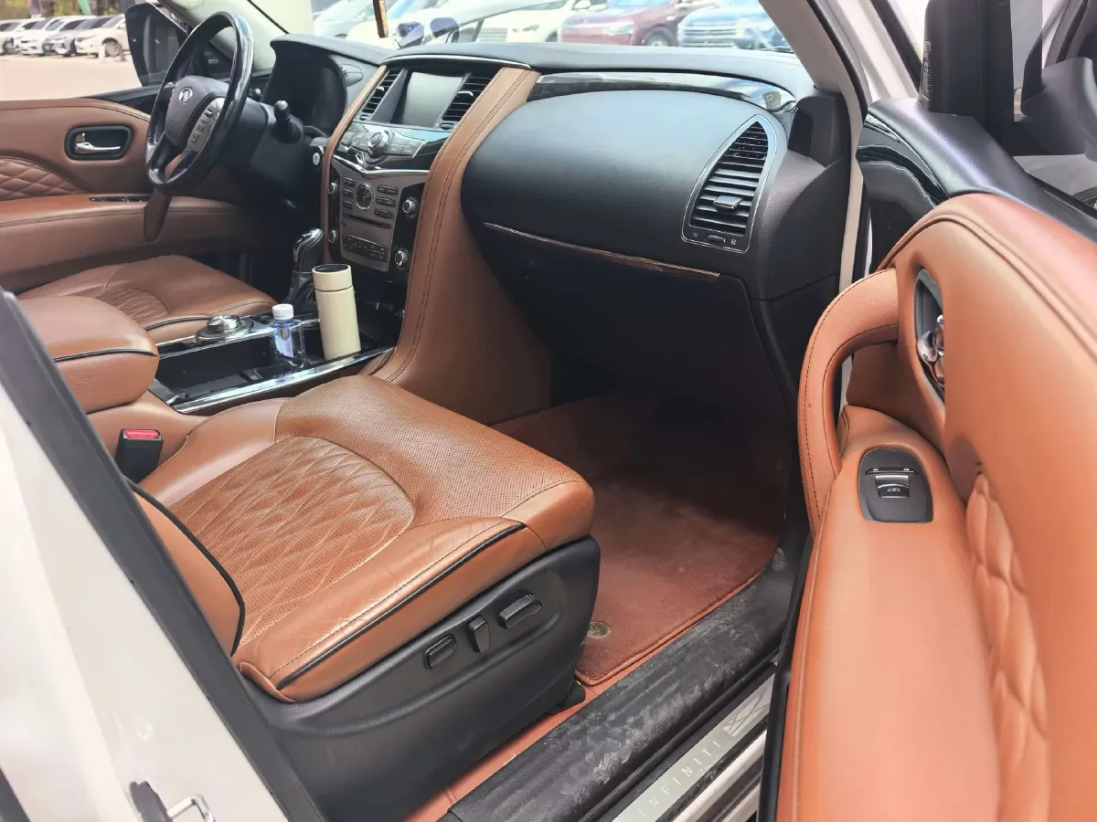 2016 Infiniti QX80 5.6L 398HP V8 7AT,autocango,china used car exporter,china ev exporter,chinese used car exporter,chinese used ev exporter