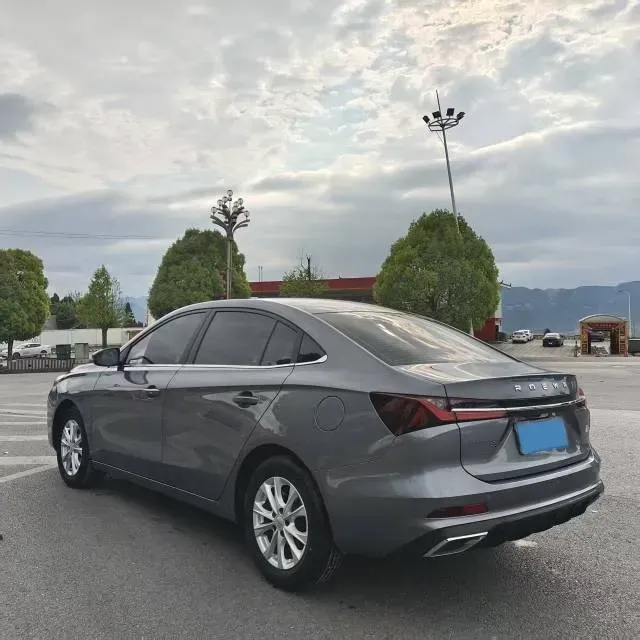 2024 Roewe i5 1.5L 129HP L4 CVT,autocango,china used car exporter,china ev exporter,chinese used car exporter,chinese used ev exporter