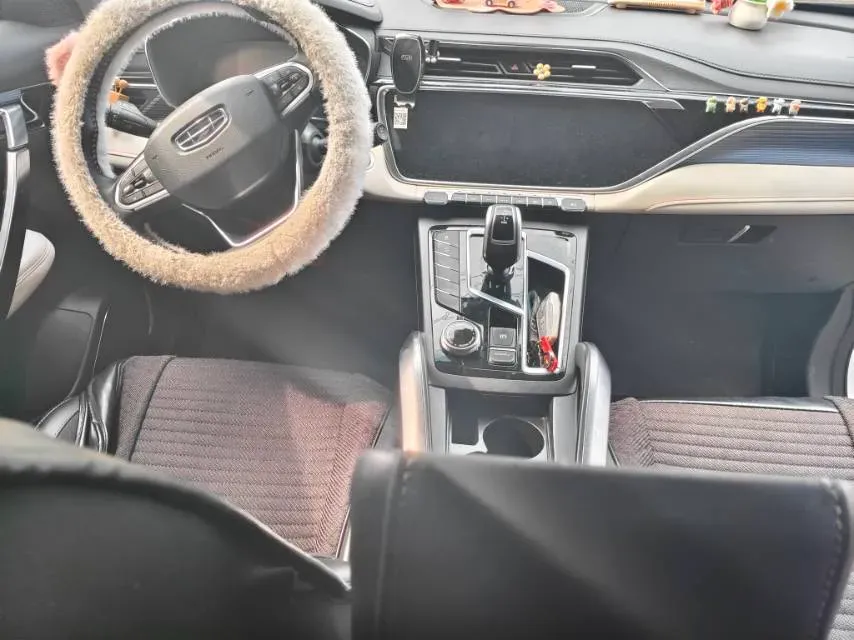 2022 Geely Azkarra 1.8T 184HP L4 7DCT,autocango,china used car exporter,china ev exporter,chinese used car exporter,chinese used ev exporter