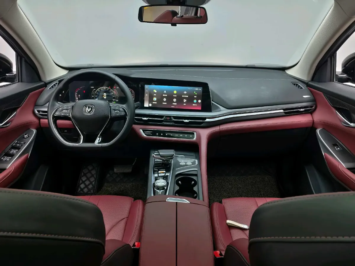 2021 ChangAn CS75 Plus 1.5T 178HP L4 6AT,autocango,china used car exporter,china ev exporter,chinese used car exporter,chinese used ev exporter