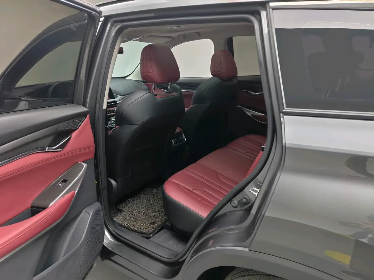 2021 ChangAn CS75 Plus 1.5T 178HP L4 6AT,autocango,china used car exporter,china ev exporter,chinese used car exporter,chinese used ev exporter