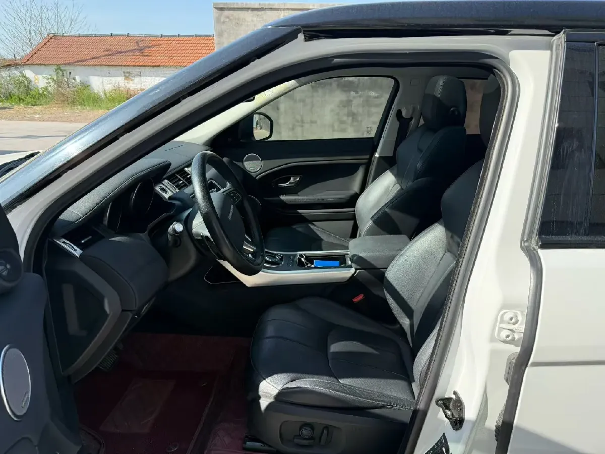 2018 Land Rover Range Rover Evoque 2.0T 241HP L4 9AT,autocango,china used car exporter,china ev exporter,chinese used car exporter,chinese used ev exporter