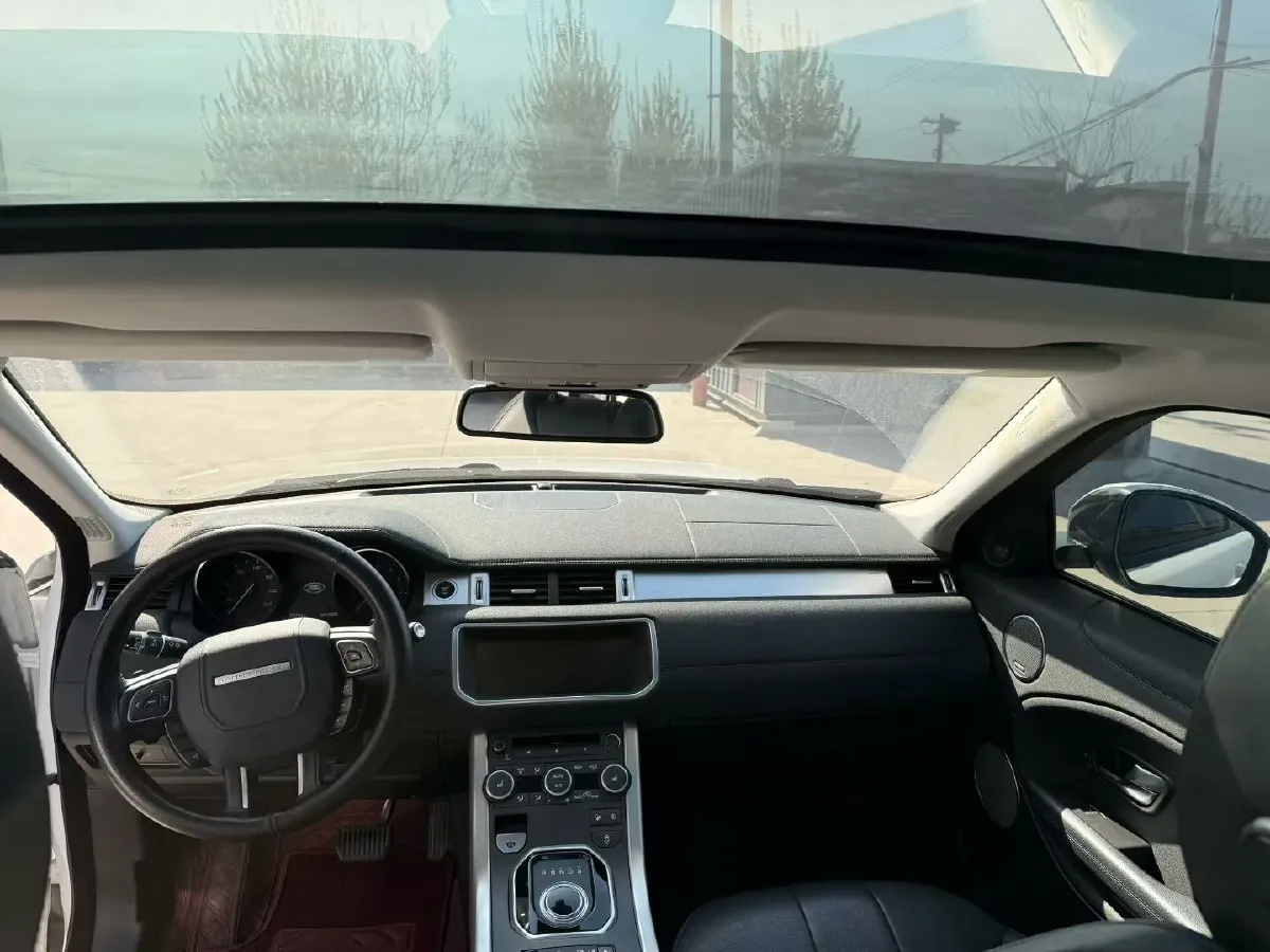 2018 Land Rover Range Rover Evoque 2.0T 241HP L4 9AT,autocango,china used car exporter,china ev exporter,chinese used car exporter,chinese used ev exporter