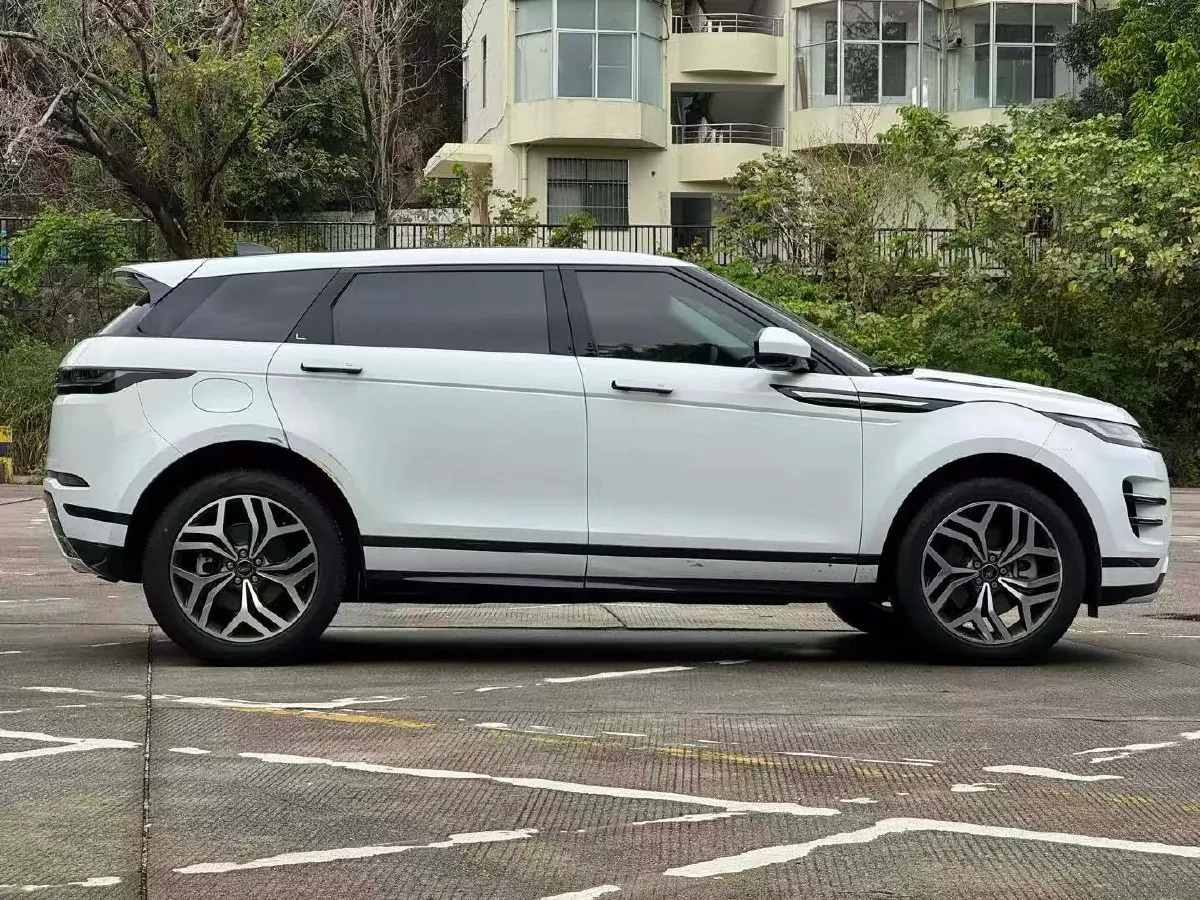 2022 Land Rover Range Rover Evoque 2.0T 249HP L4 9AT,autocango,china used car exporter,china ev exporter,chinese used car exporter,chinese used ev exporter