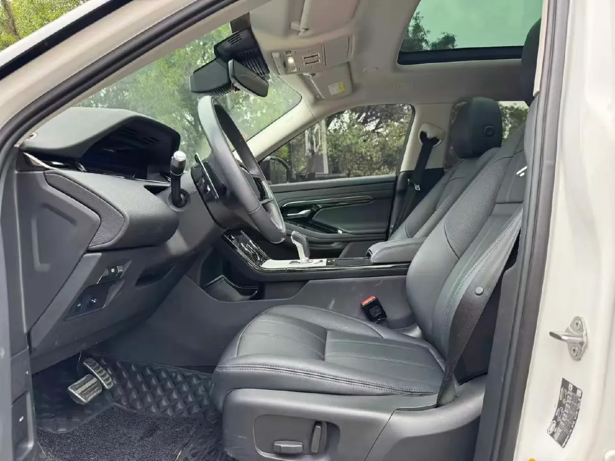 2022 Land Rover Range Rover Evoque 2.0T 249HP L4 9AT,autocango,china used car exporter,china ev exporter,chinese used car exporter,chinese used ev exporter