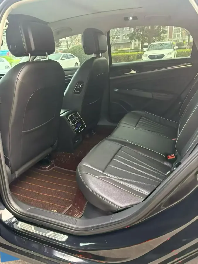 2024 Volkswagen Passat 2.0T 186HP L4 7DCT,autocango,china used car exporter,china ev exporter,chinese used car exporter,chinese used ev exporter