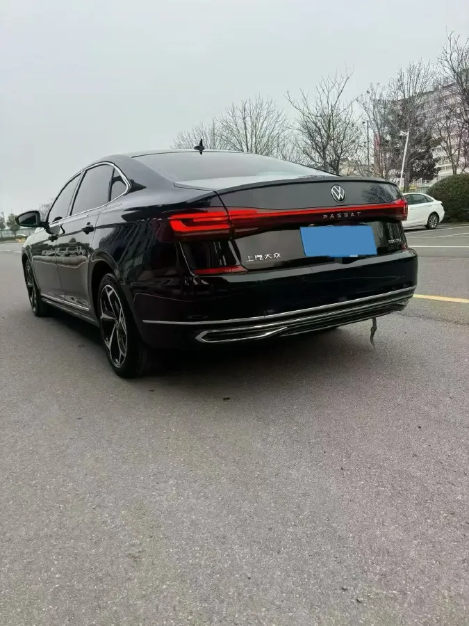 2024 Volkswagen Passat 2.0T 186HP L4 7DCT,autocango,china used car exporter,china ev exporter,chinese used car exporter,chinese used ev exporter