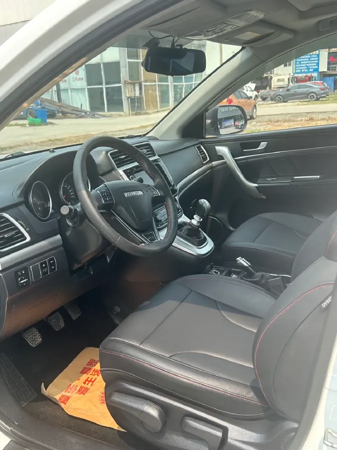 2018 Haval M6 1.5T 150HP L4 6MT,autocango,china used car exporter,china ev exporter,chinese used car exporter,chinese used ev exporter