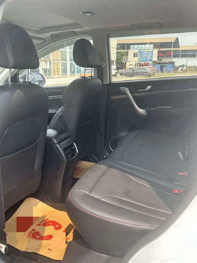 2018 Haval M6 1.5T 150HP L4 6MT,autocango,china used car exporter,china ev exporter,chinese used car exporter,chinese used ev exporter