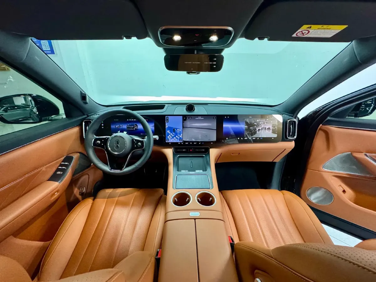 2025 AITO AITO M8 REEV 160HP REEV 53.4KWH,autocango,china used car exporter,china ev exporter,chinese used car exporter,chinese used ev exporter