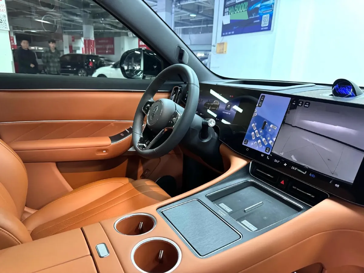 2025 AITO AITO M8 REEV 160HP REEV 53.4KWH,autocango,china used car exporter,china ev exporter,chinese used car exporter,chinese used ev exporter