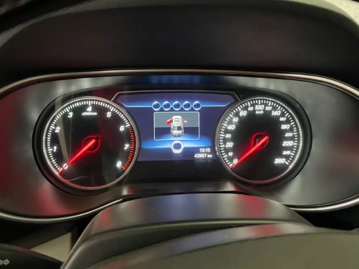 2020 HongQi H5 1.8T 197HP L4 6AT,autocango,china used car exporter,china ev exporter,chinese used car exporter,chinese used ev exporter