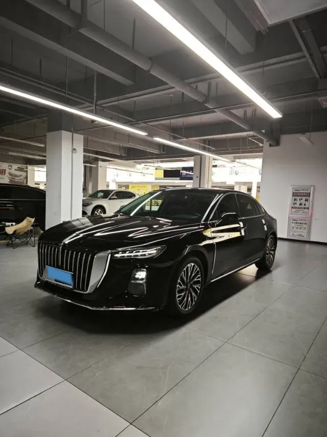 2023 HongQi H5 2.0T 224HP L4 8AT,autocango,china used car exporter,china ev exporter,chinese used car exporter,chinese used ev exporter