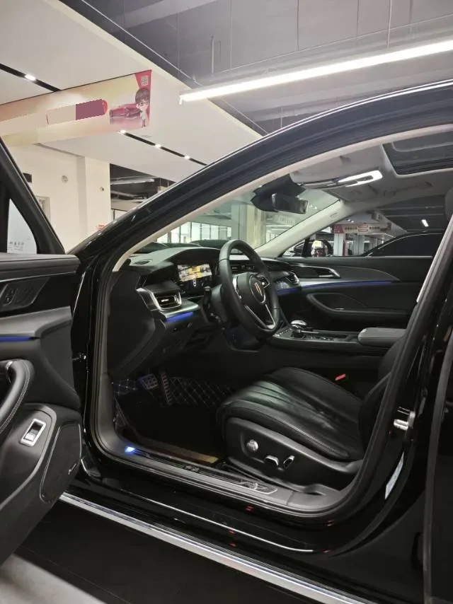 2023 HongQi H5 2.0T 224HP L4 8AT,autocango,china used car exporter,china ev exporter,chinese used car exporter,chinese used ev exporter